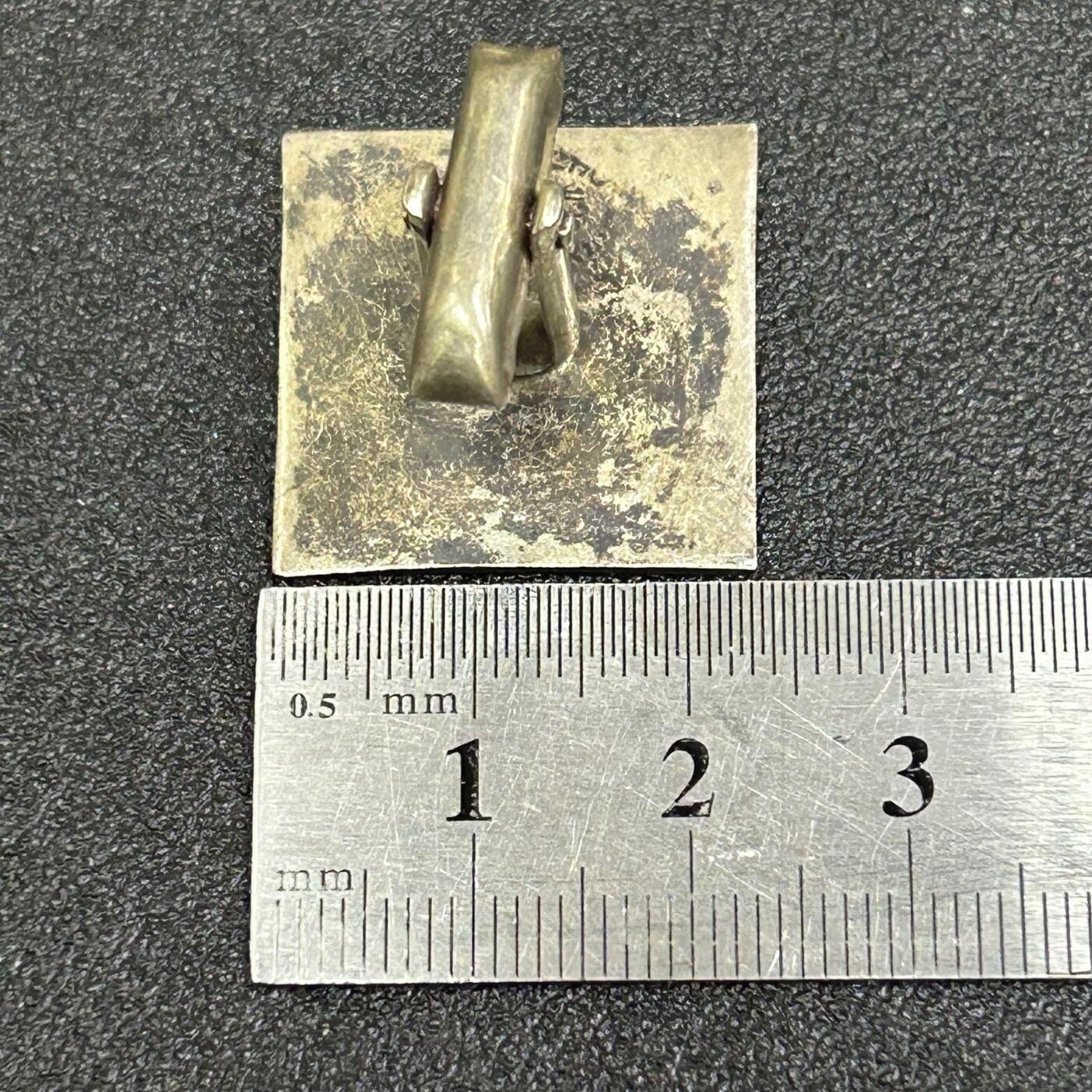 西秦中古拍卖第八十二期  海外回流纯银袖扣 有银标 重5.7克