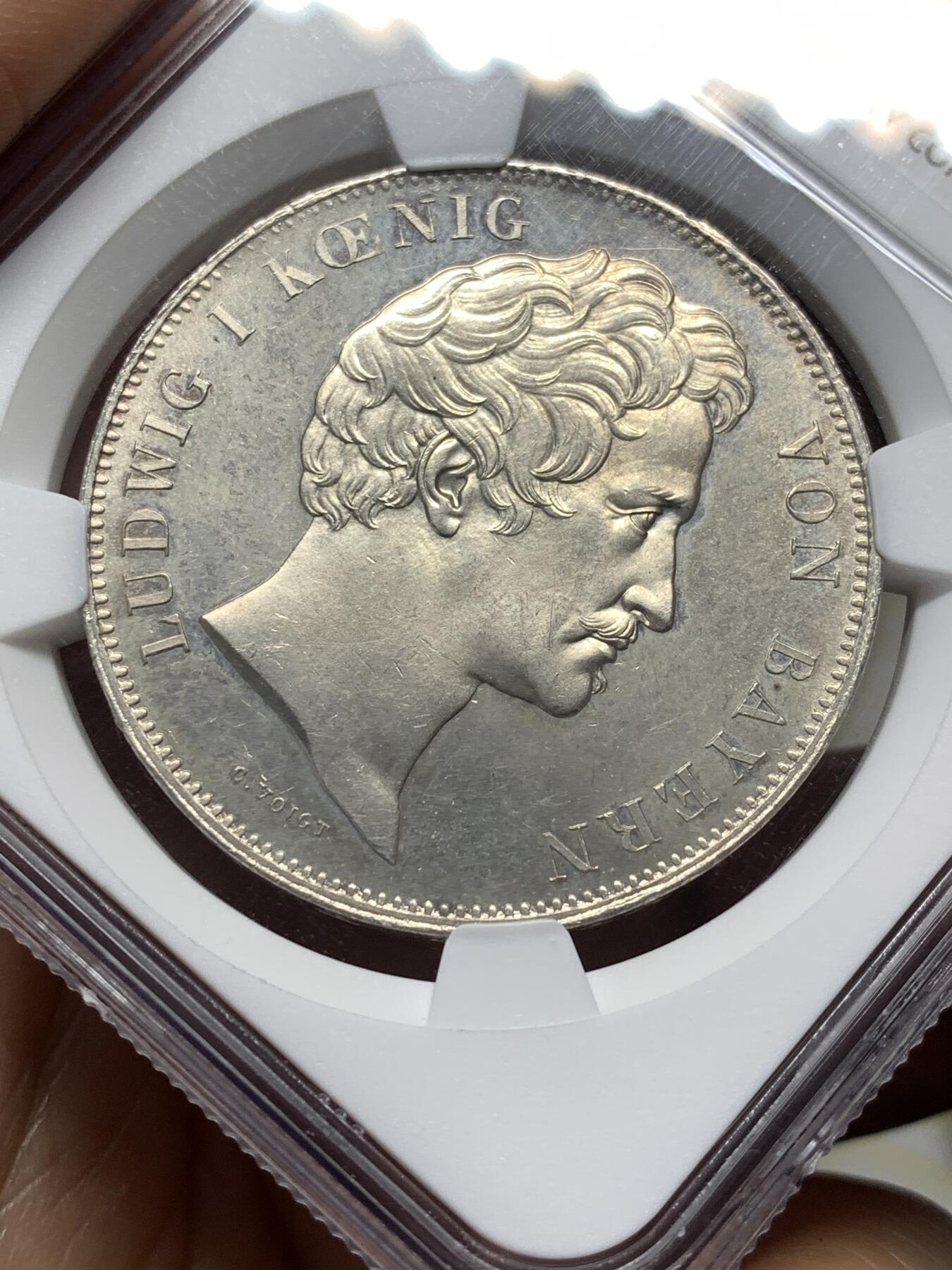 《竞宝斋》第476场 周日，周一 2场连拍 （全场包邮）欢迎送拍 NGC MS62 德意志巴伐利亚王国1840年2泰勒 37克的大银币 正面路德维希一世侧像 背面阿尔布雷希特·丢勒雕像 历史泰勒中的少见品种 季军分