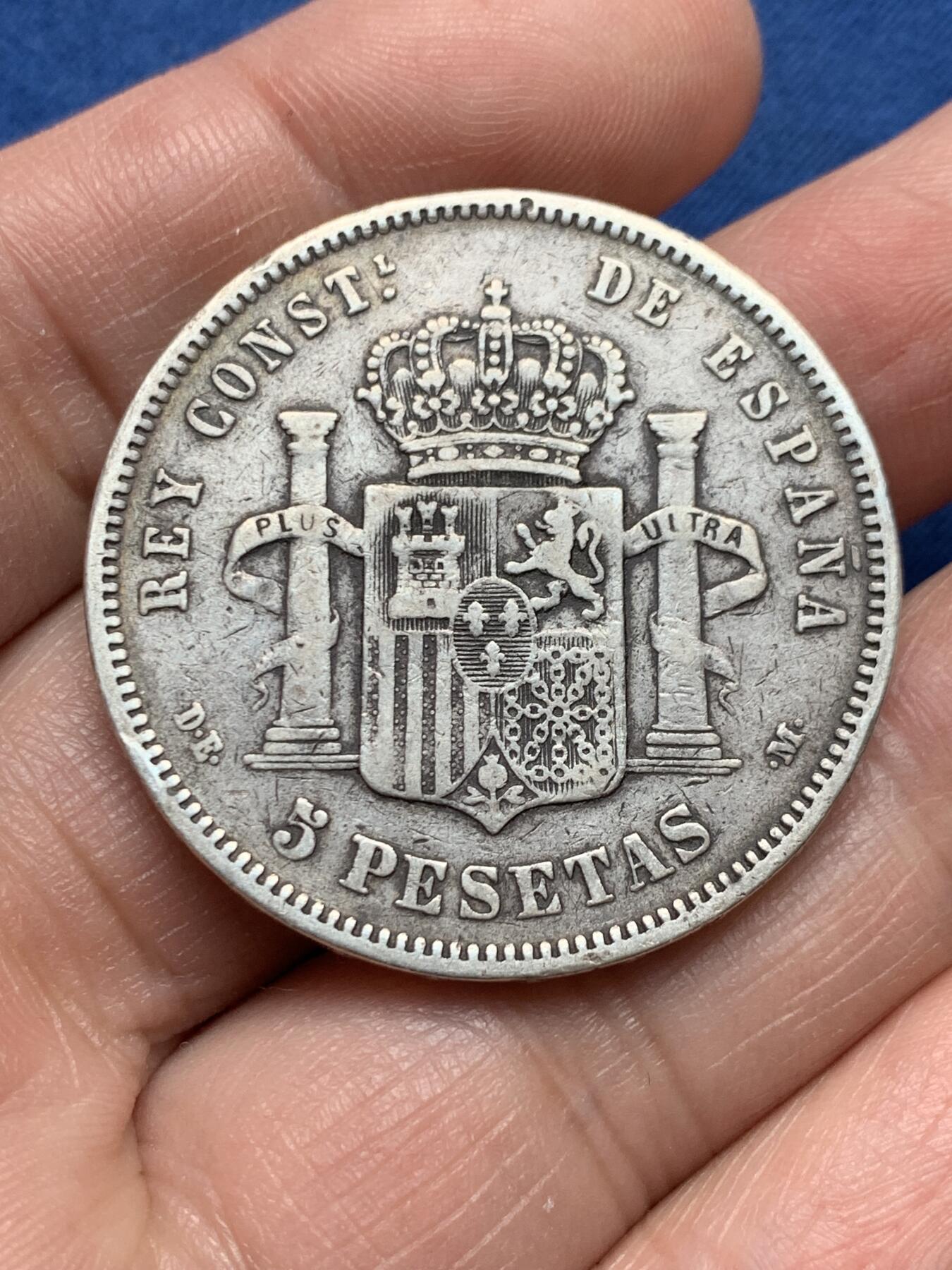 《竞宝斋》第476场 周日，周一 2场连拍 （全场包邮）欢迎送拍 西班牙1877年阿方索十二世青年头5比赛塔双柱银币