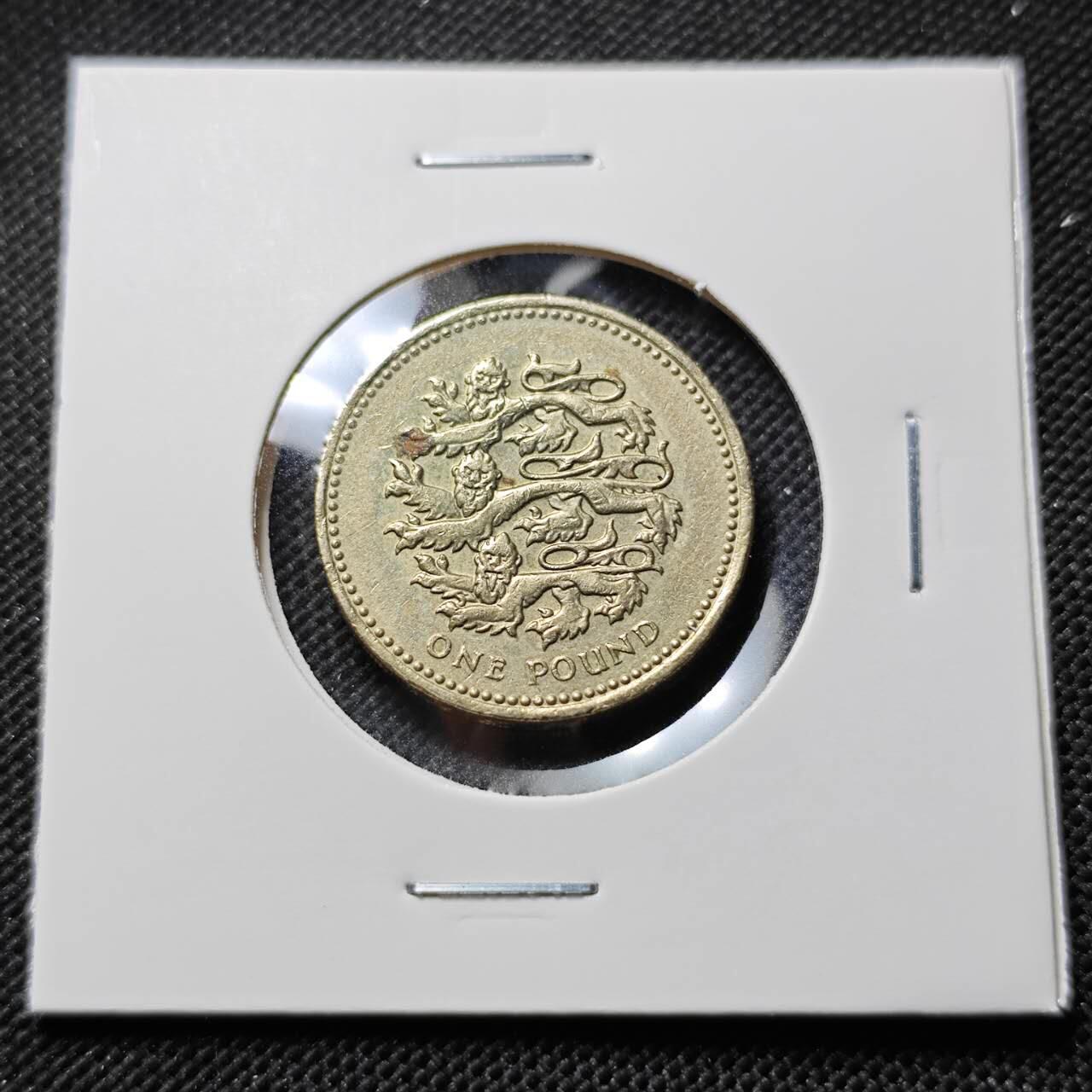 KK钱币收藏小铺  第412期 2月预留时间 周末发货 2002英国1镑 