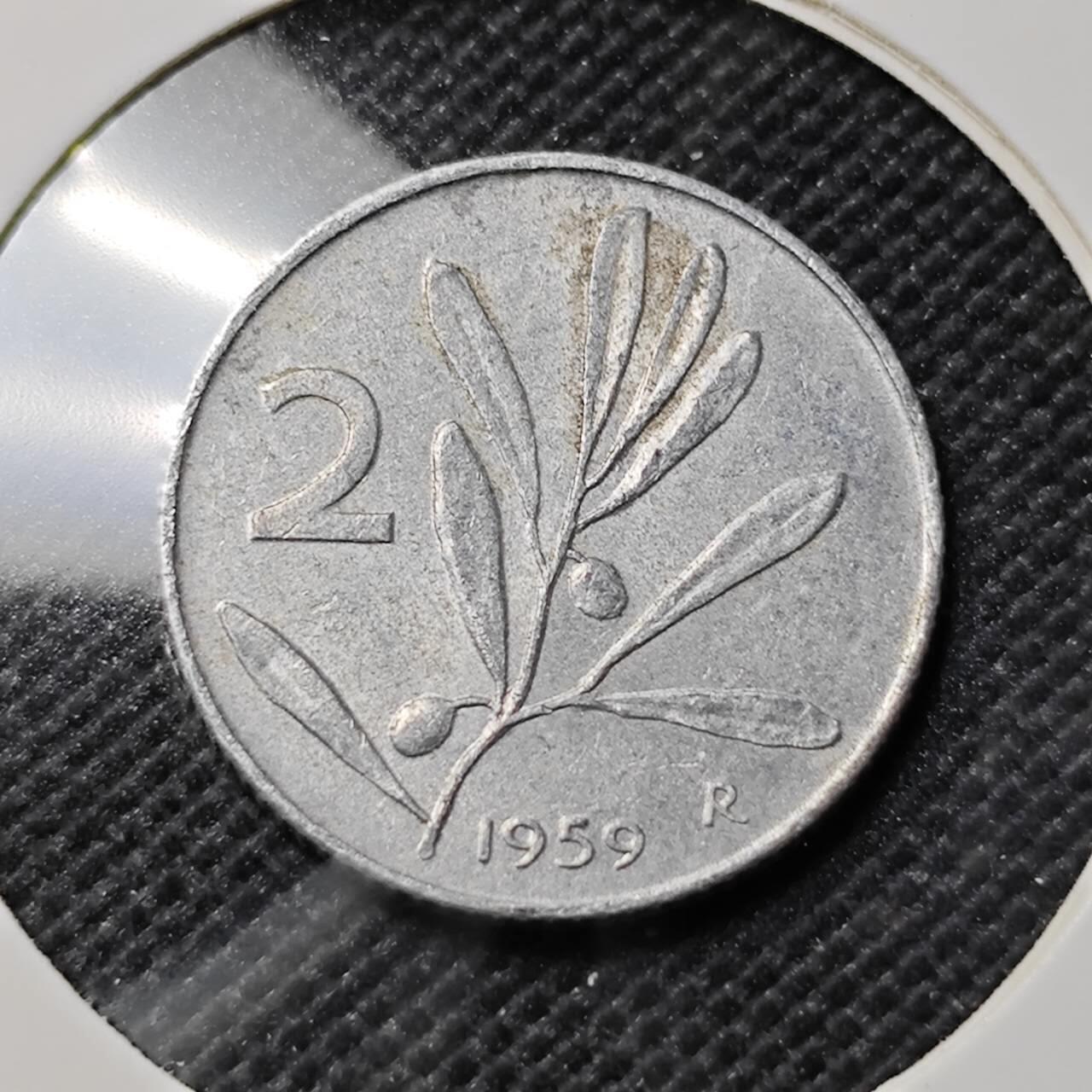 KK钱币收藏小铺  第412期 2月预留时间 周末发货 1959意大利2里拉