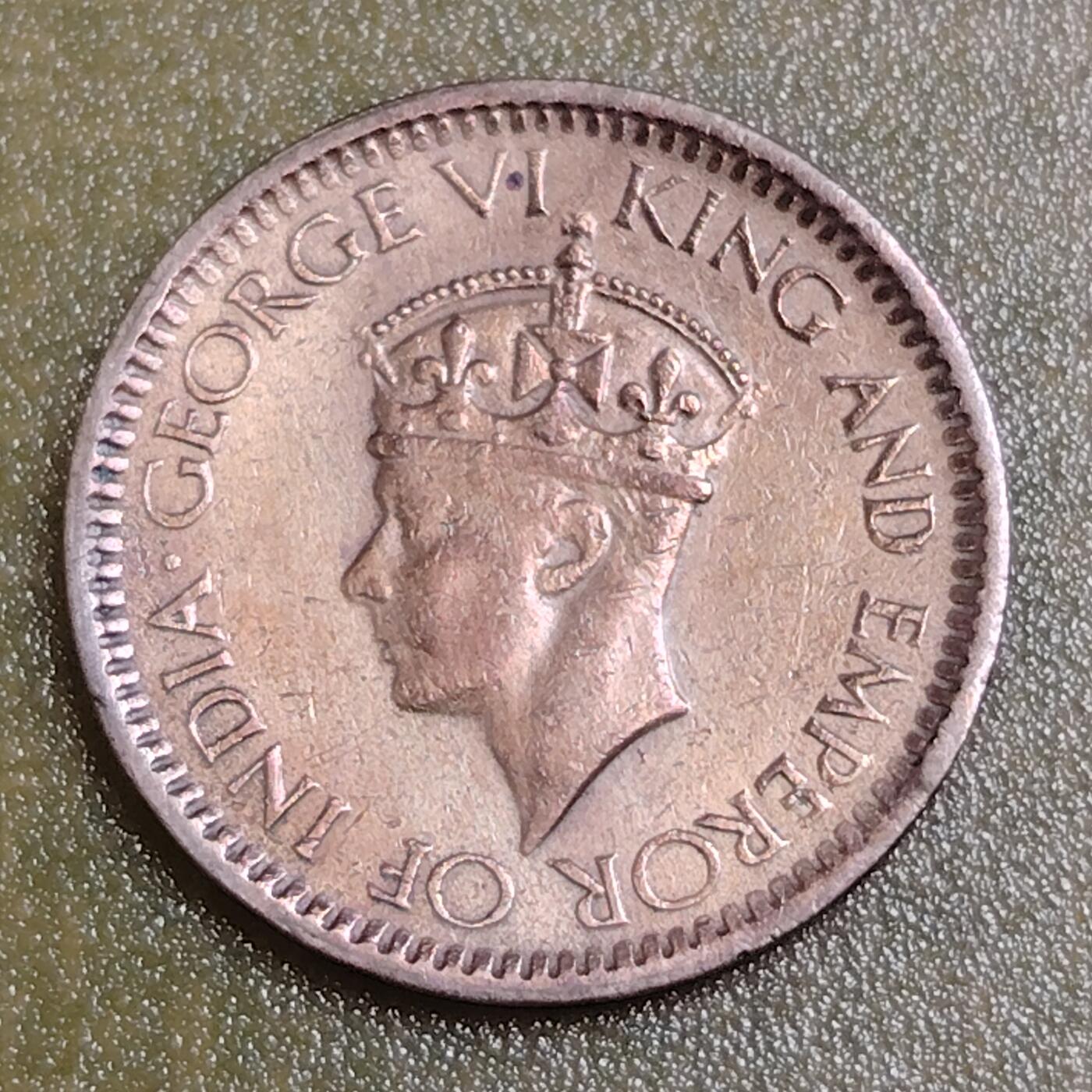 布加迪🐬～世界钱币(上海)🌾第 284 期 /  各国套币和散币 英属锡兰 1943年 25分 乔治六世头像