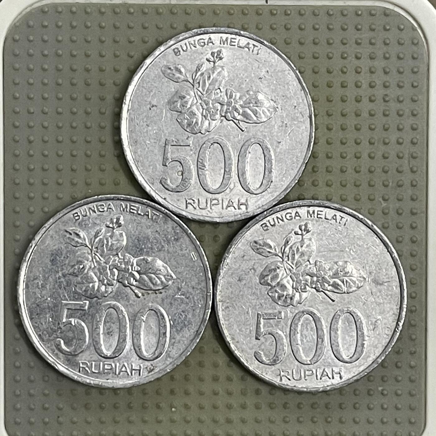 2026年第40场各国散币拍卖（总第190场） 印度尼西亚2003年500卢比3枚