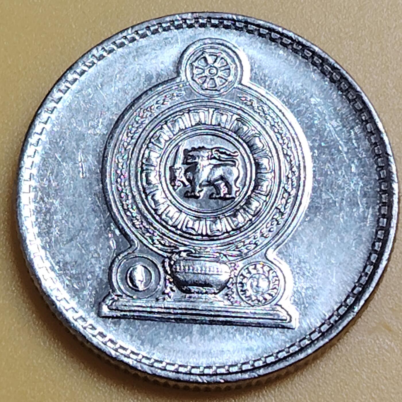 布加迪🐬～世界钱币(上海)🌾第 286 期 /  各国套币和散币 斯里兰卡🇱🇰 1996年 50分