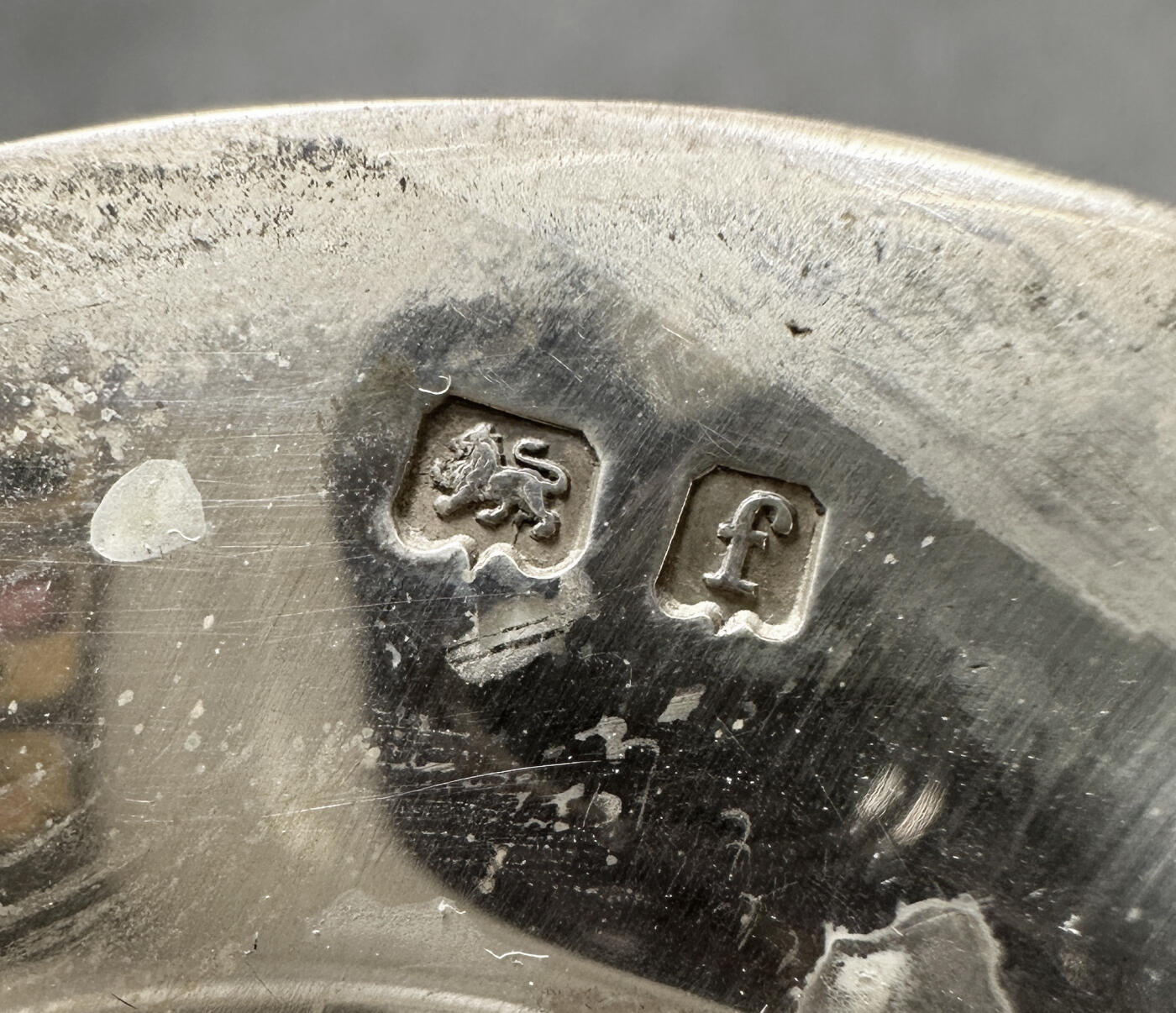 【俄甄集藏】2026年(050)04-01星期三 晚 19:30 全场包邮