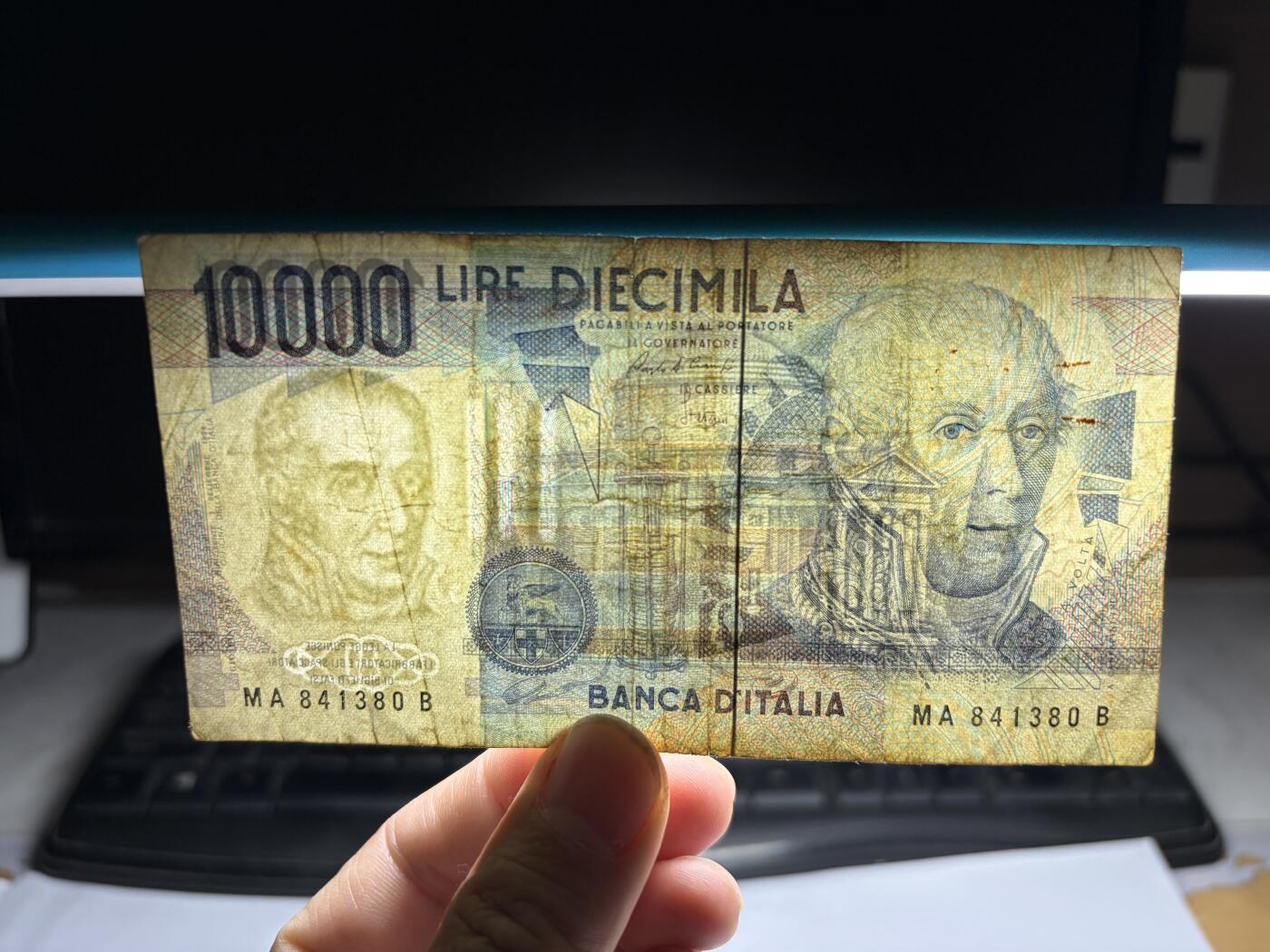 2026年集古藏今外币拍卖第三期-第10场—（总第320拍-纸币专场），本期拍完结算一次，发货时间2-3天，休息几天后继续新的一期拍卖。