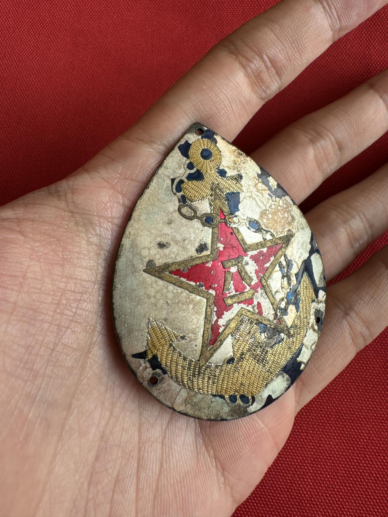 五哥徽章群   31号周二晚上八点4群联拍