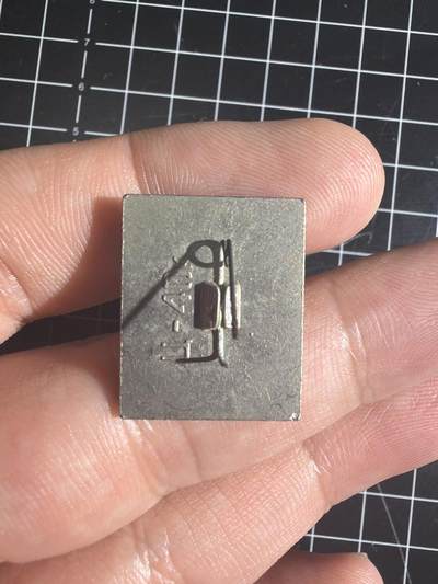 古冰库章牌勋赏收藏0起拍卖 苏联小章