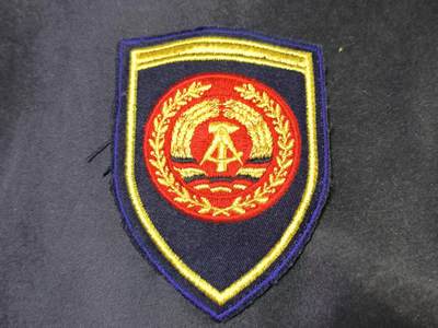 云宸嘉赏-勋臻文献佳藏优品精选场次（低佣 转发佣金红包） - 民主德国人民军海军准尉呢质臂章 刺绣做工精美 