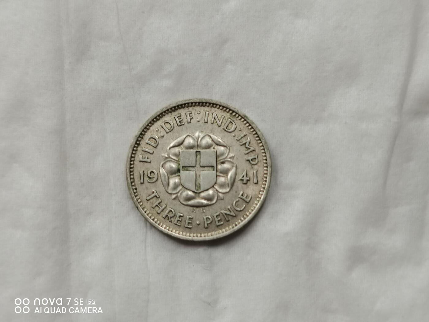 银币 1941年英国三便士小银币