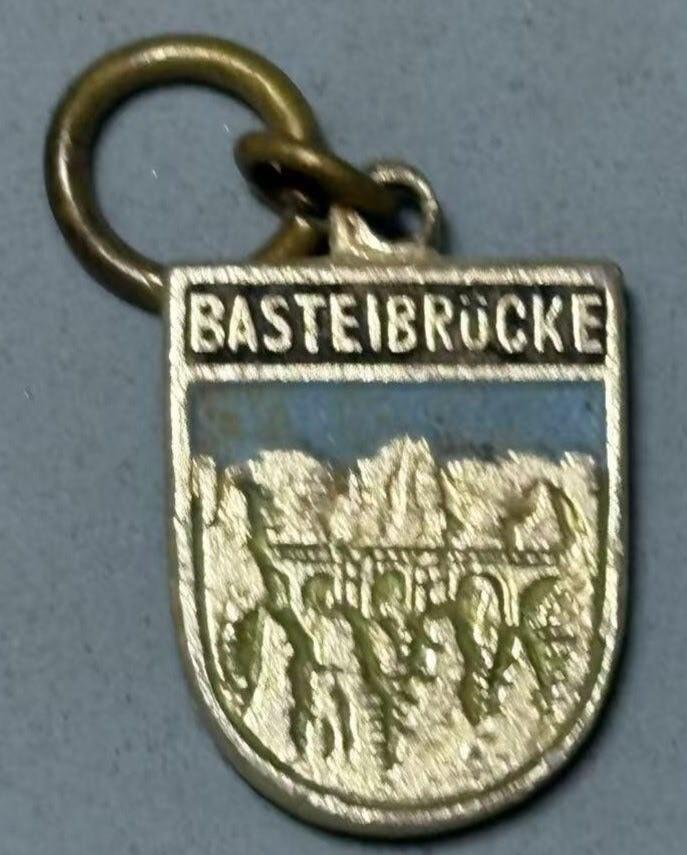 盛世勋华——号角文化勋章邮票专场拍卖第311期 德国萨克森国家公园巴斯泰桥纪念徽章