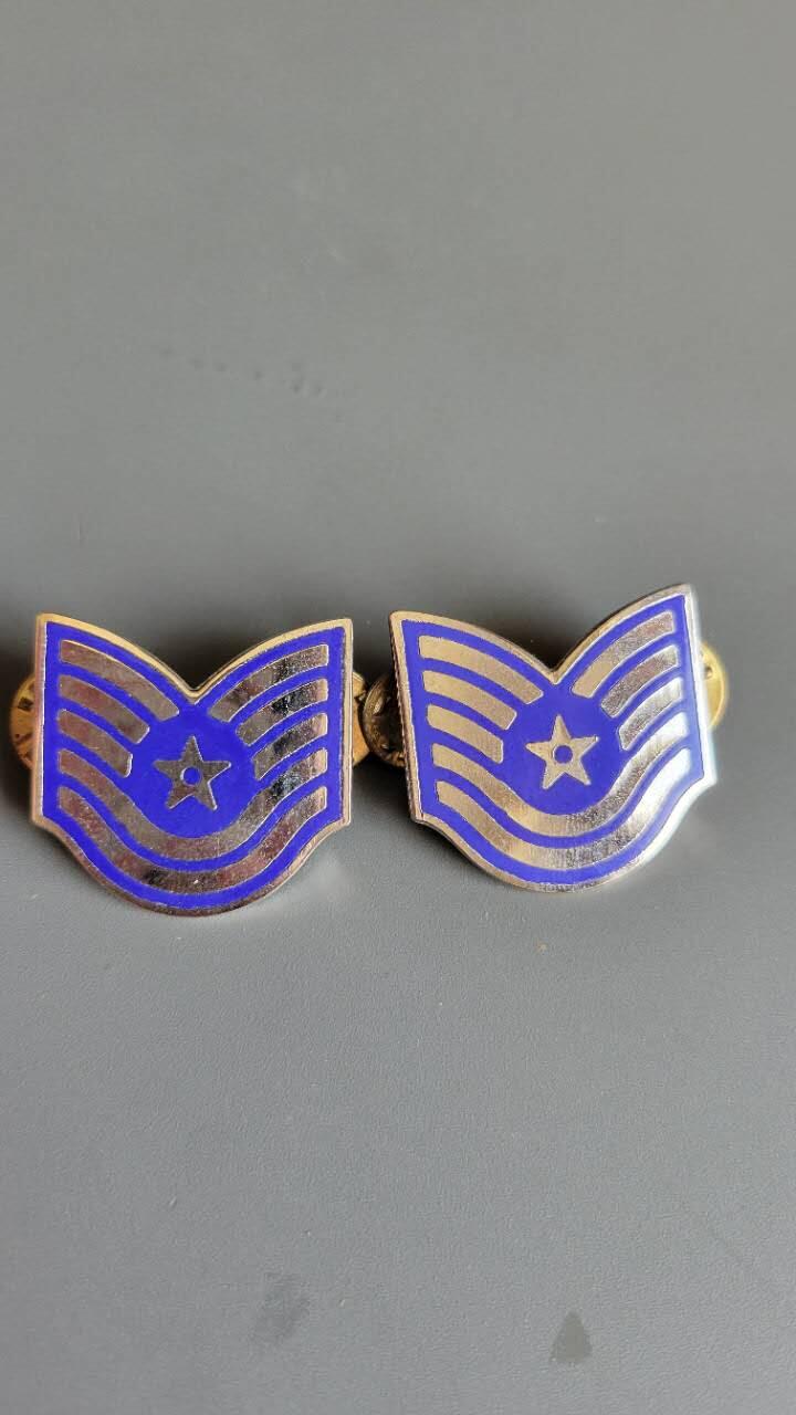 嘉宝良覃世界勋赏第25期拍卖 美国空军军士长军衔