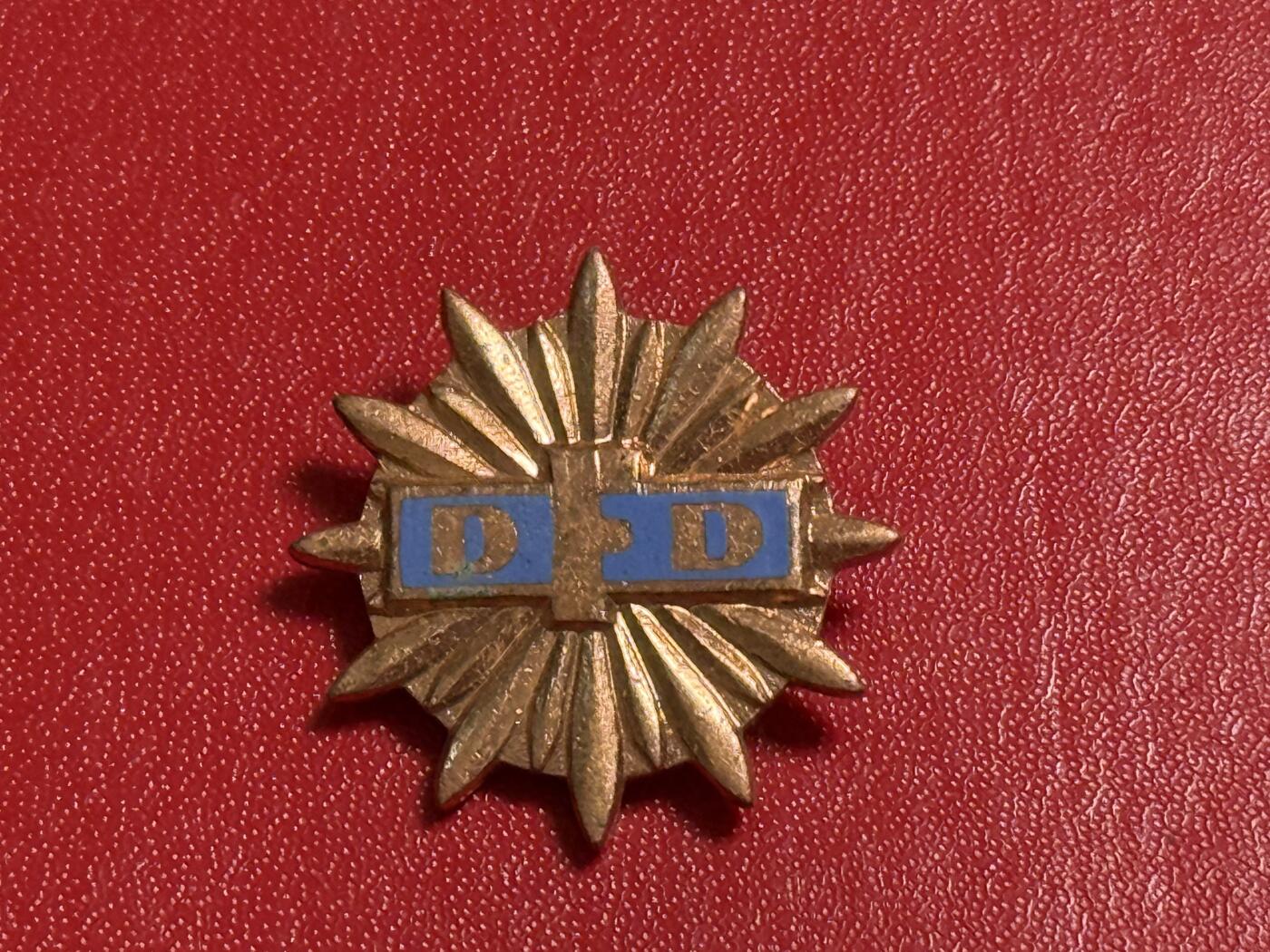 韵星假日军品类拍卖第50期