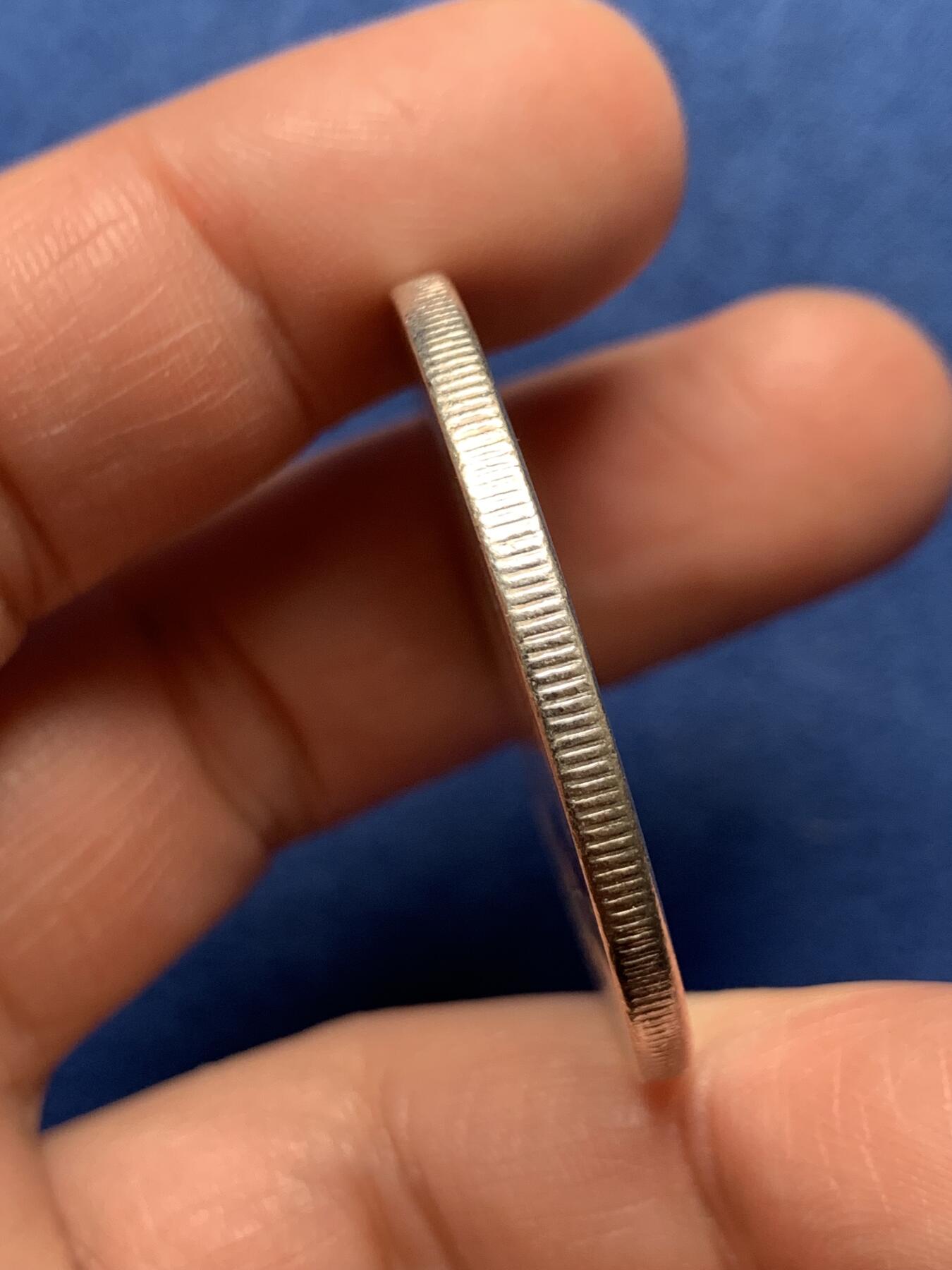 《竞宝斋》第476场 周日，周一 2场连拍 （全场包邮）欢迎送拍 美国1923年和平1美元银币