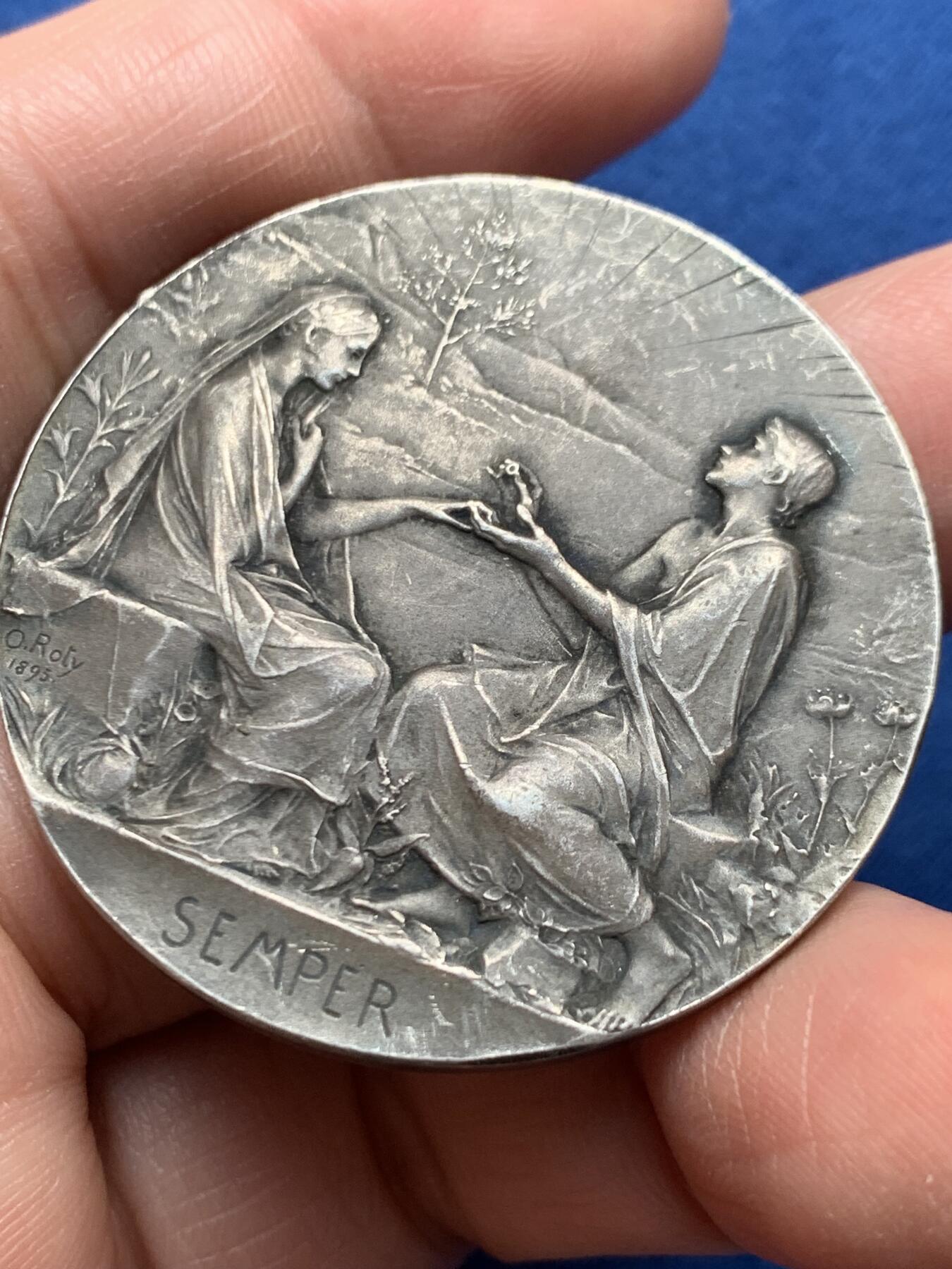 《竞宝斋》第476场 周日，周一 2场连拍 （全场包邮）欢迎送拍 名家罗蒂作 法国婚礼银章 31.7克 41mm 丰饶角银标