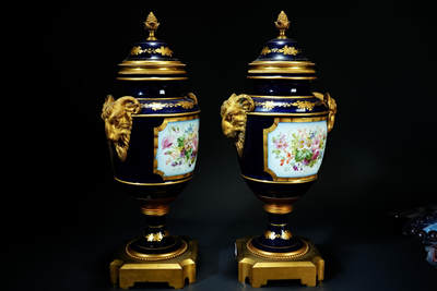 上海都达杂项专场103【全场包邮】  清代法国塞弗尔风格铜鎏金瓷瓶 1对