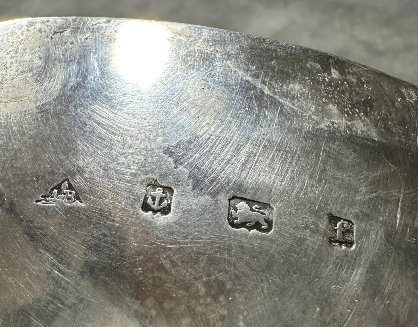 【俄甄集藏】2026年(050)04-01星期三 晚 19:30 全场包邮