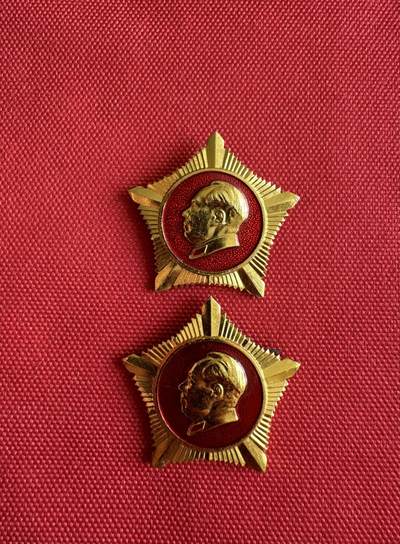 五哥徽章群   31号周二晚上八点4群联拍 - 铝章