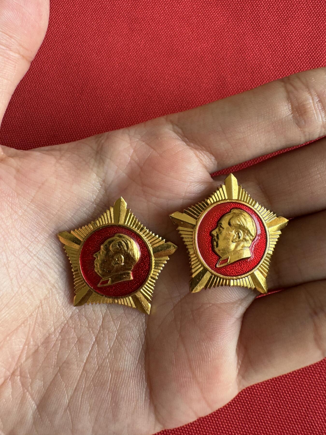 五哥徽章群   31号周二晚上八点4群联拍 铝章