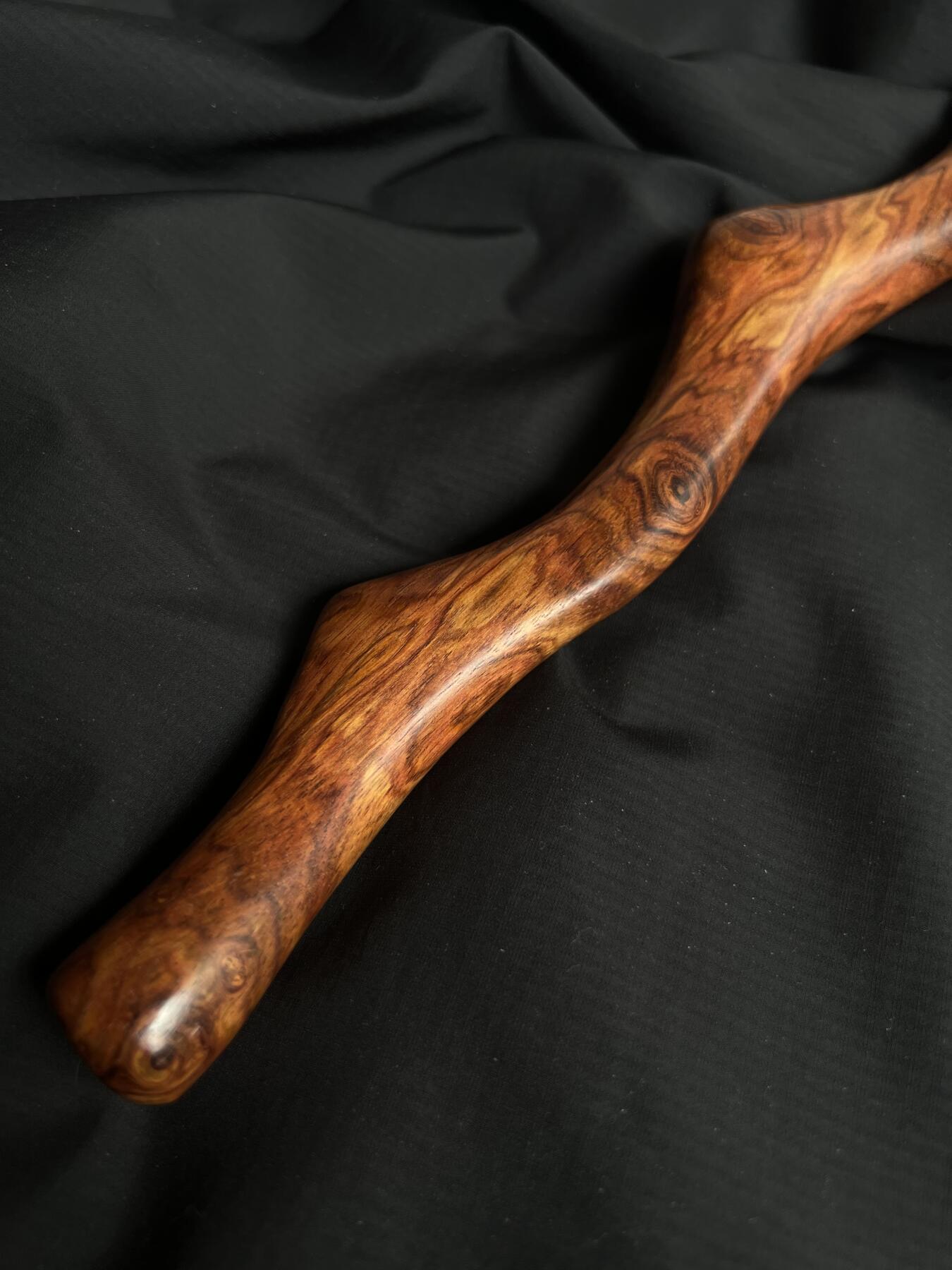 零元拍：NO.6海南黄花梨随形文玩把玩棍，尺寸约：25.5/2.3/3CM