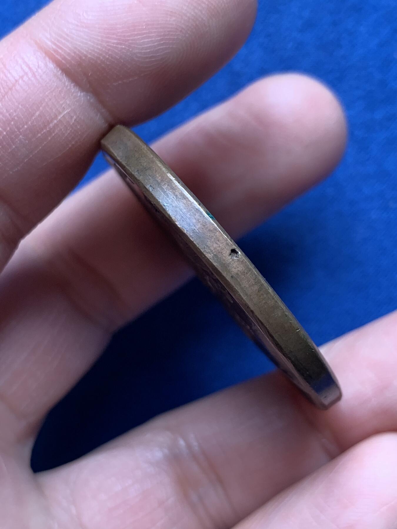 《竞宝斋》第476场 周日，周一 2场连拍 （全场包邮）欢迎送拍 法国路易十四占领格拉沃利讷纪念铜章 37.5克 41.2mm 光边原铸 细节见图