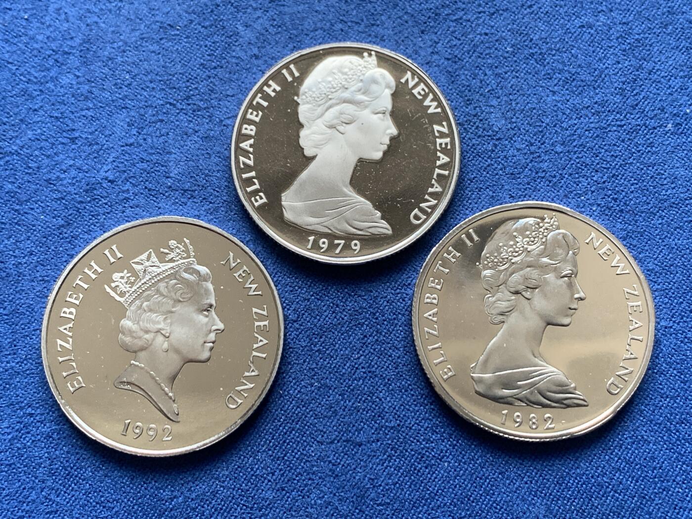 《竞宝斋》第476场 周日，周一 2场连拍 （全场包邮）欢迎送拍 三枚一组 PROOF 新西兰1979、1982、1992年50分