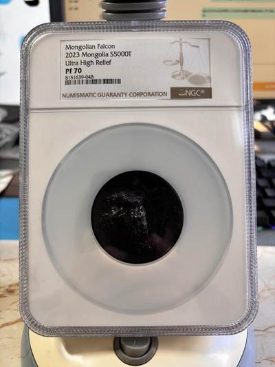 第196期拍卖 - 蒙古2023年动物猎鹰5盎司高浮雕钌化银币NGC-PF70，999银