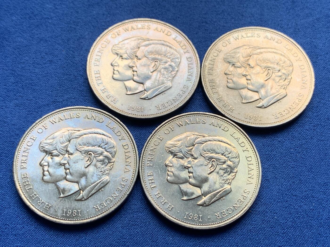 《竞宝斋》第476场 周日，周一 2场连拍 （全场包邮）欢迎送拍 四枚一组 英国 1981年 戴安娜王妃大婚纪念克朗，状态不错，光度也好