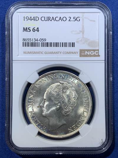 《竞宝斋》第476场 周日，周一 2场连拍 （全场包邮）欢迎送拍 - NGC MS64 荷属库拉索1944年威廉明娜2.5盾银币 BU曝光状态 观感很好
