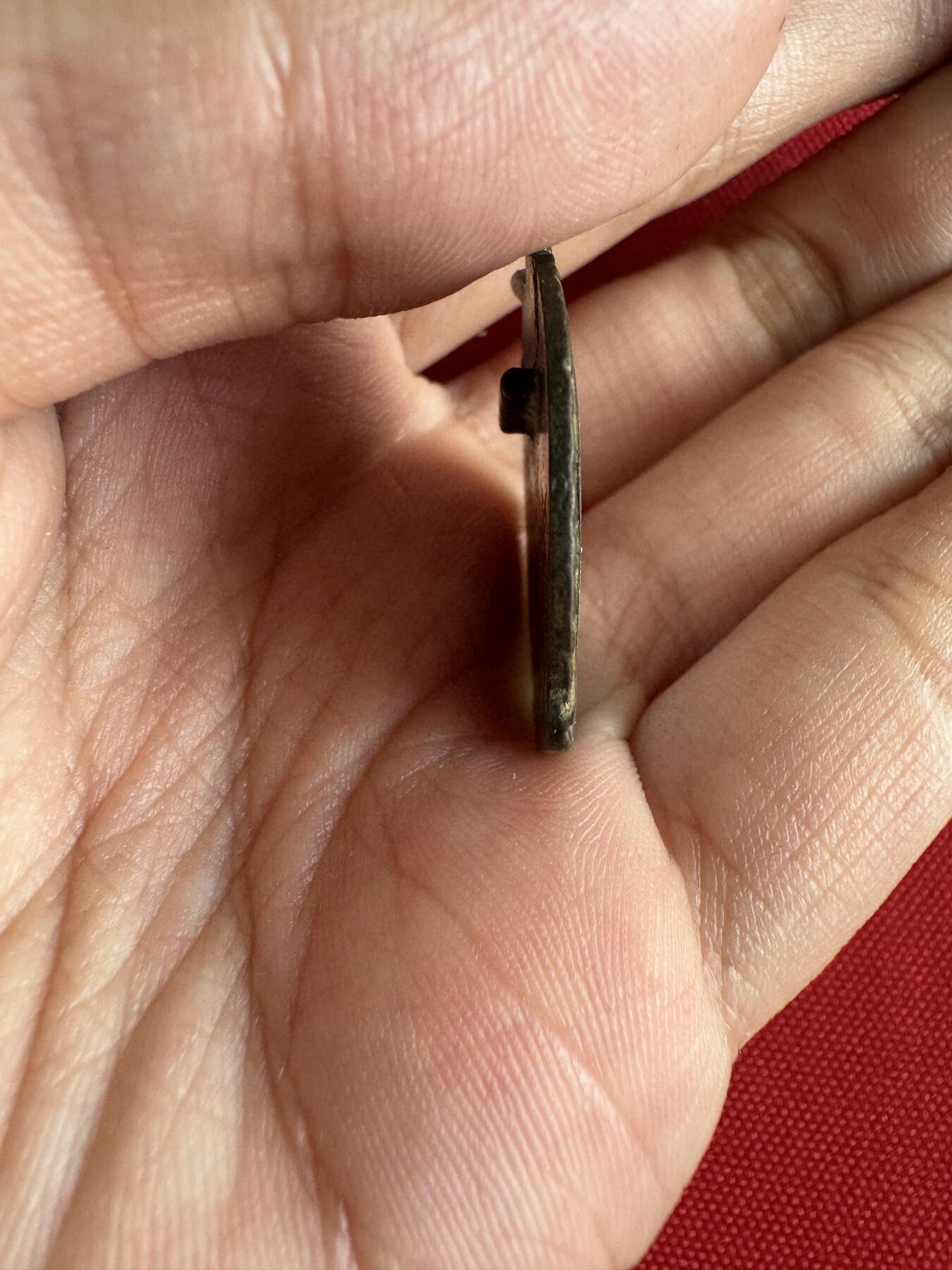 五哥徽章群   31号周二晚上八点4群联拍