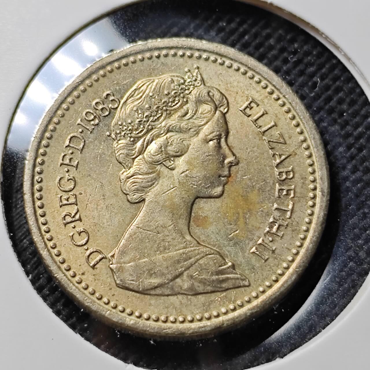 KK钱币收藏小铺  第412期 2月预留时间 周末发货 1983英国1镑 