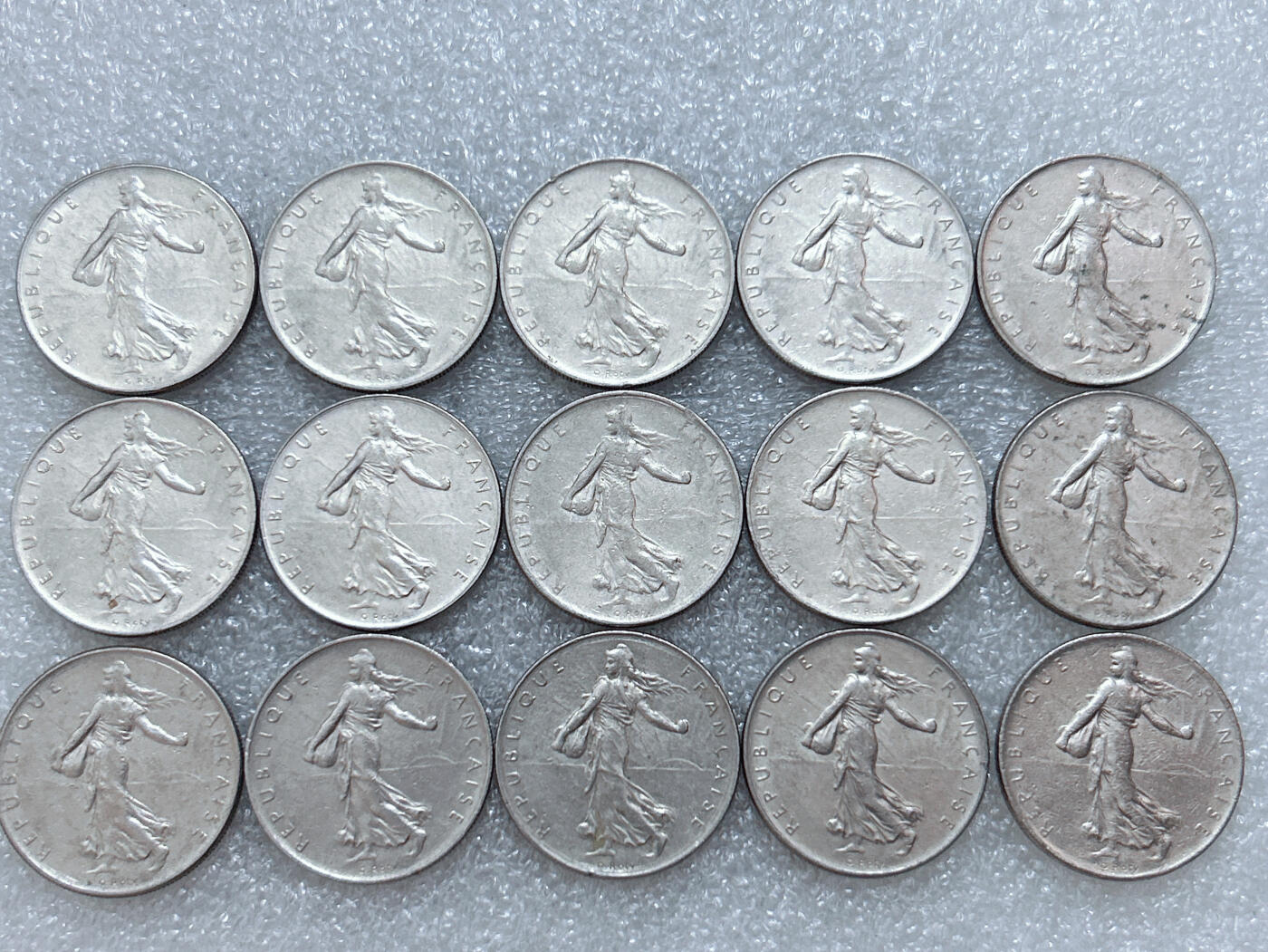 第一海外回流一元起拍收藏 散集专场  第310期 法国1法郎硬币 15枚