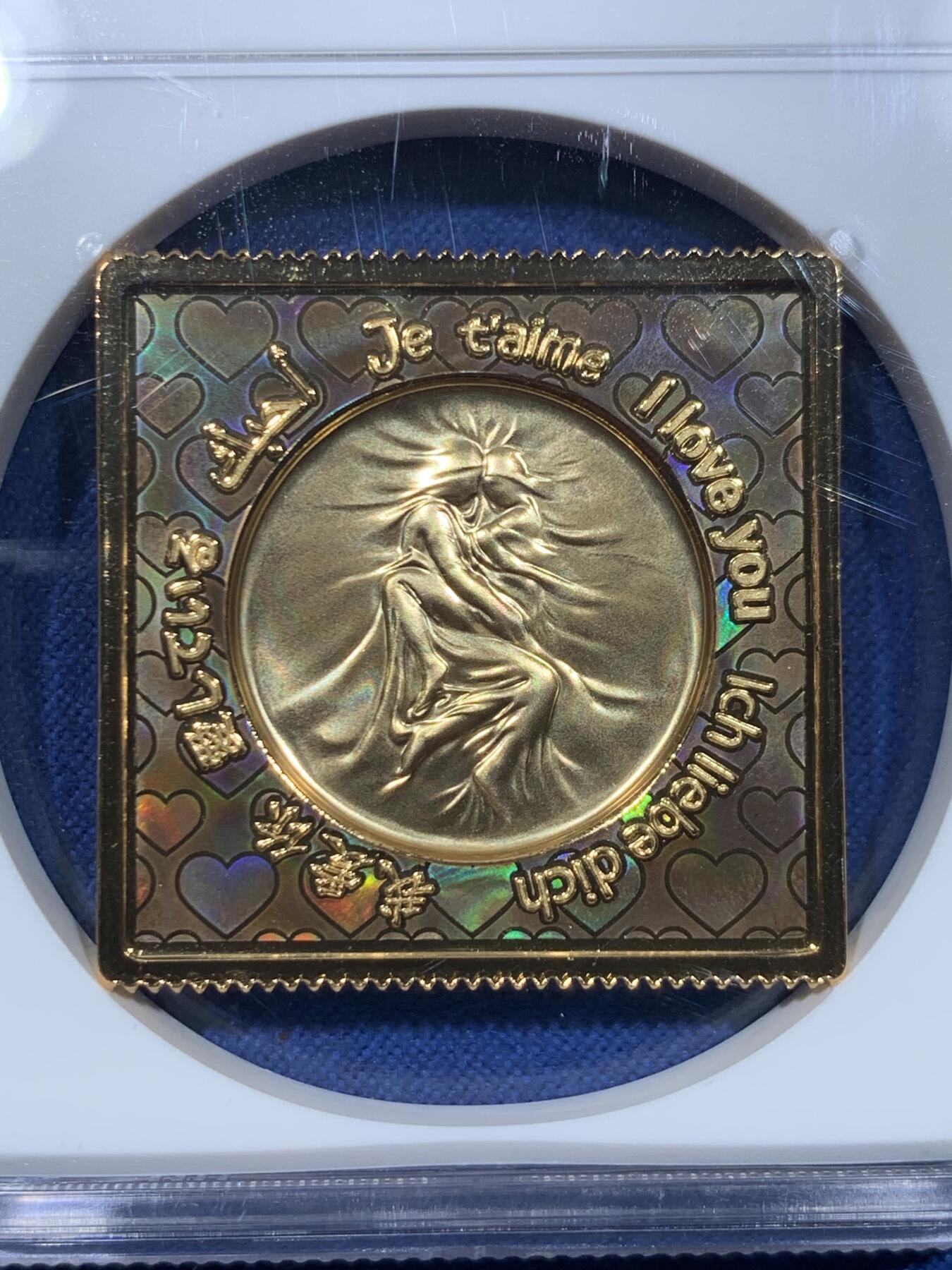 《竞宝斋》第476场 周日，周一 2场连拍 （全场包邮）欢迎送拍 NGC MS70 中国2021年情人节纪念镀金铜章 32mm 满分佳品