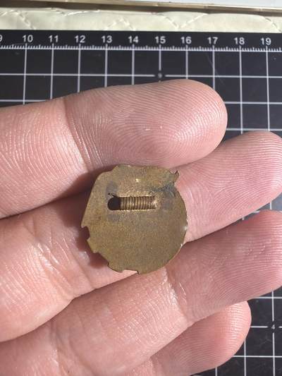 古冰库章牌勋赏收藏0起拍卖 铜质纪念章