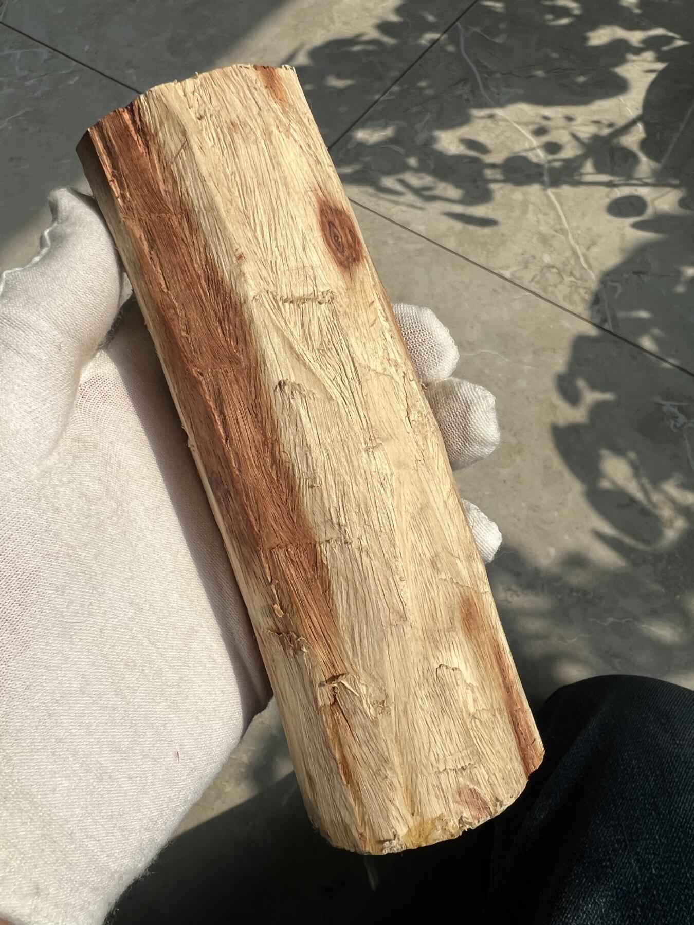 零元拍：  海南黄花梨。尺寸约145/45MM