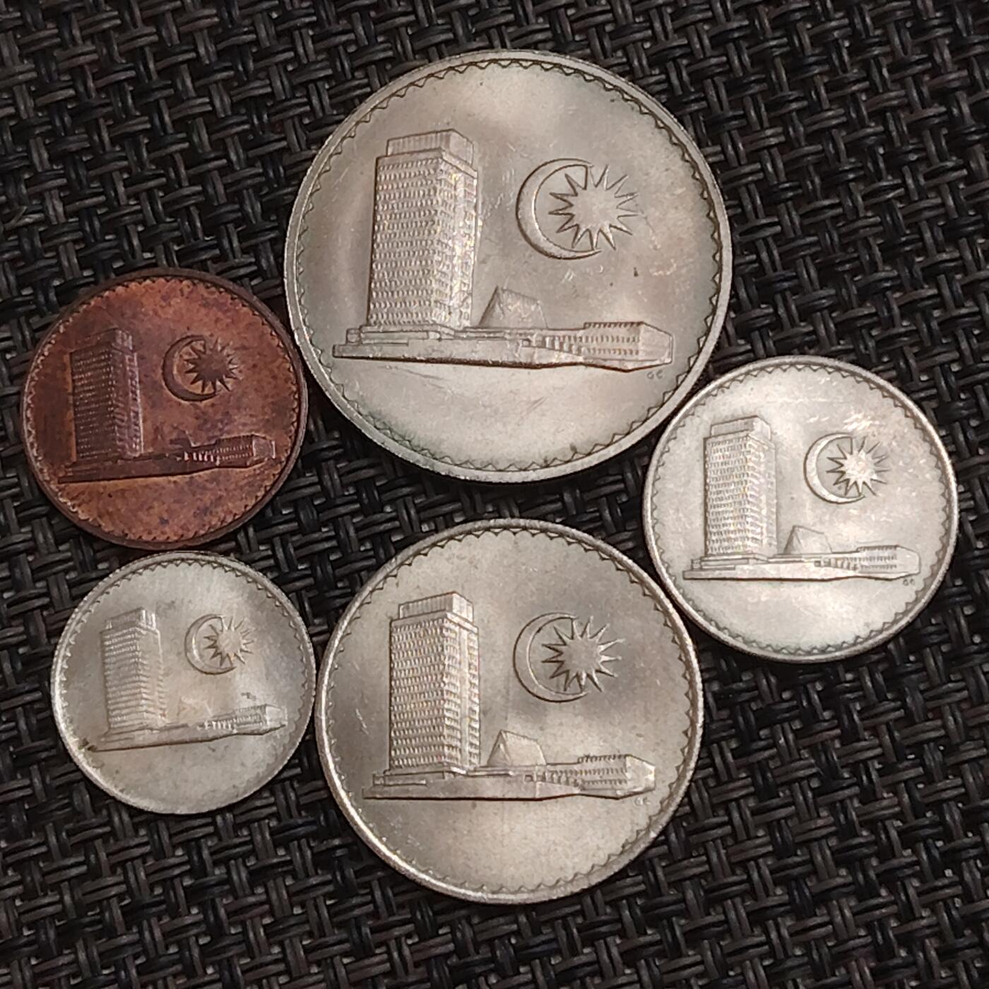 布加迪🐬～世界钱币(上海)🌾第 284 期 /  各国套币和散币 马来西亚🇲🇾 1967年 5枚币