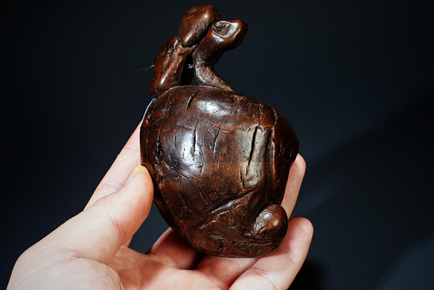 上海都达杂项专场六十七【全场包邮】 清代老黄杨木精雕《仙桃》摆件