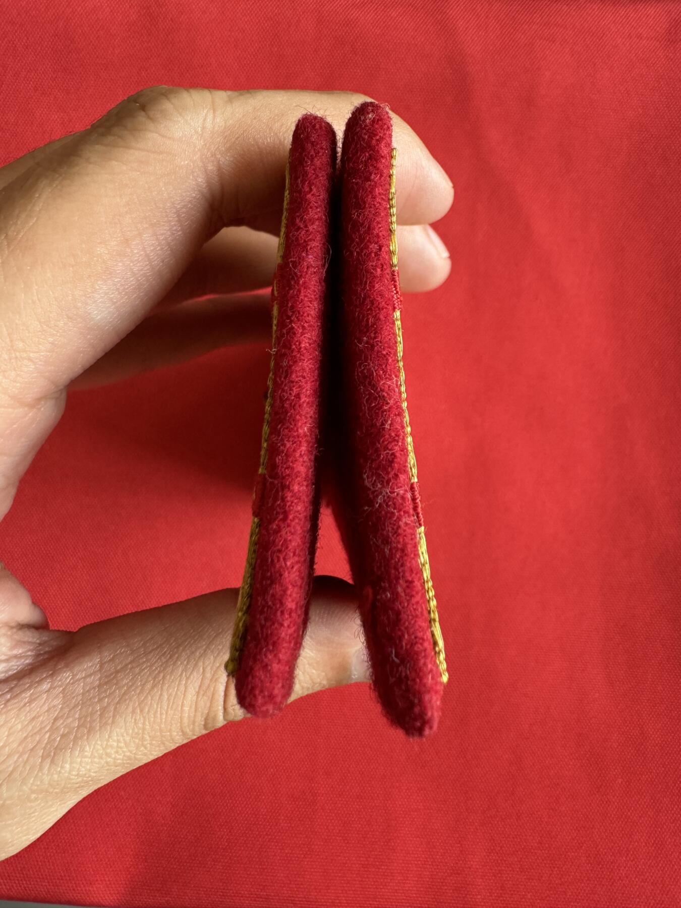 五哥徽章群   31号周二晚上八点4群联拍 肩章