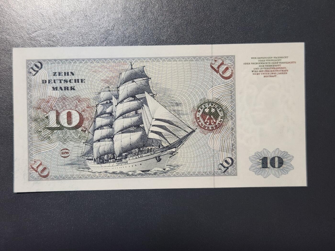 3月30号晚上8点 中外纸币自动截拍第49场 1977年10马克新品 稀少