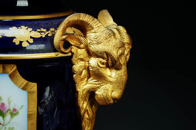 上海都达杂项专场103【全场包邮】  清代法国塞弗尔风格铜鎏金瓷瓶 1对