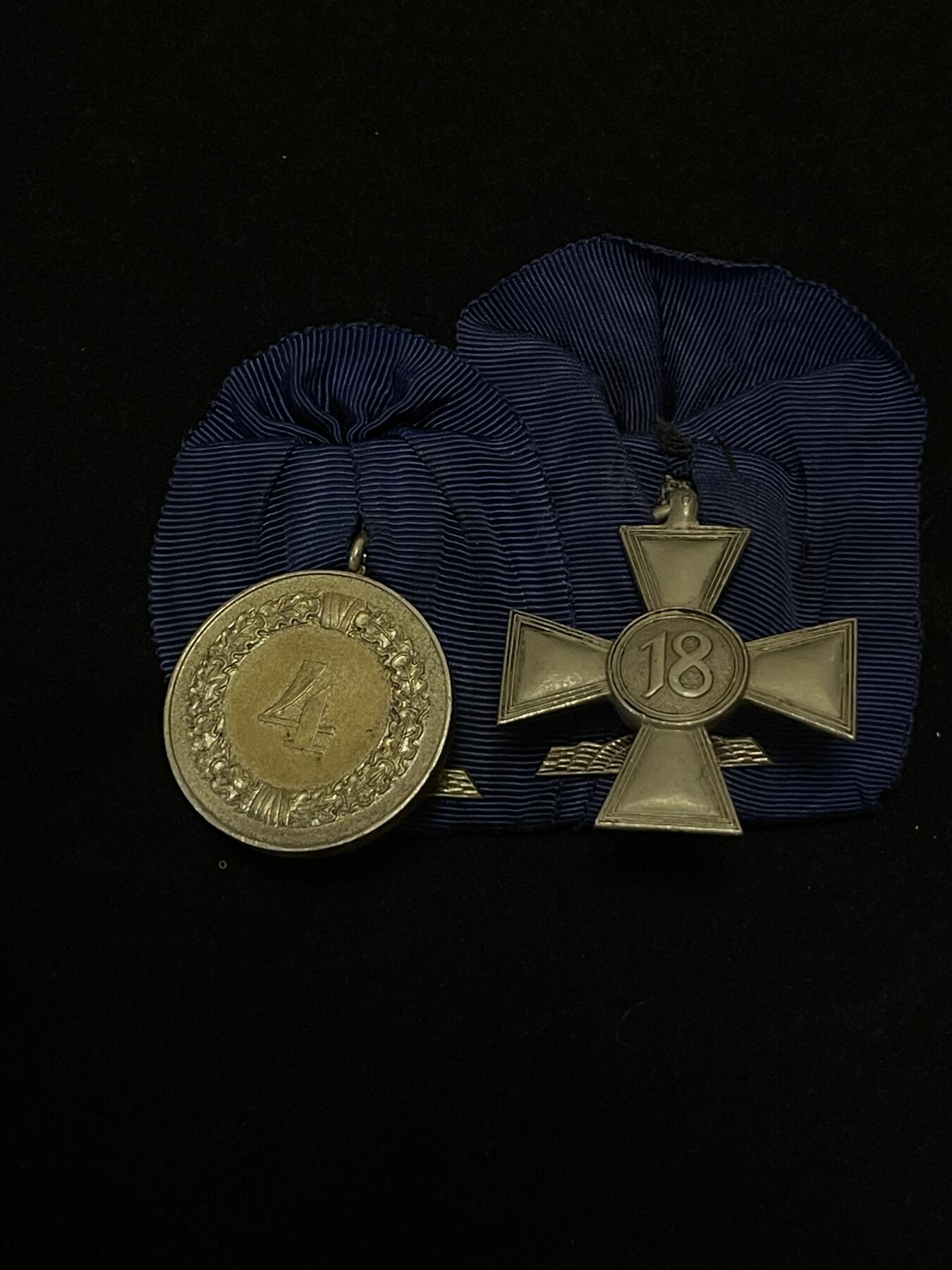 专场 德三四年十八年服仪礼服挂