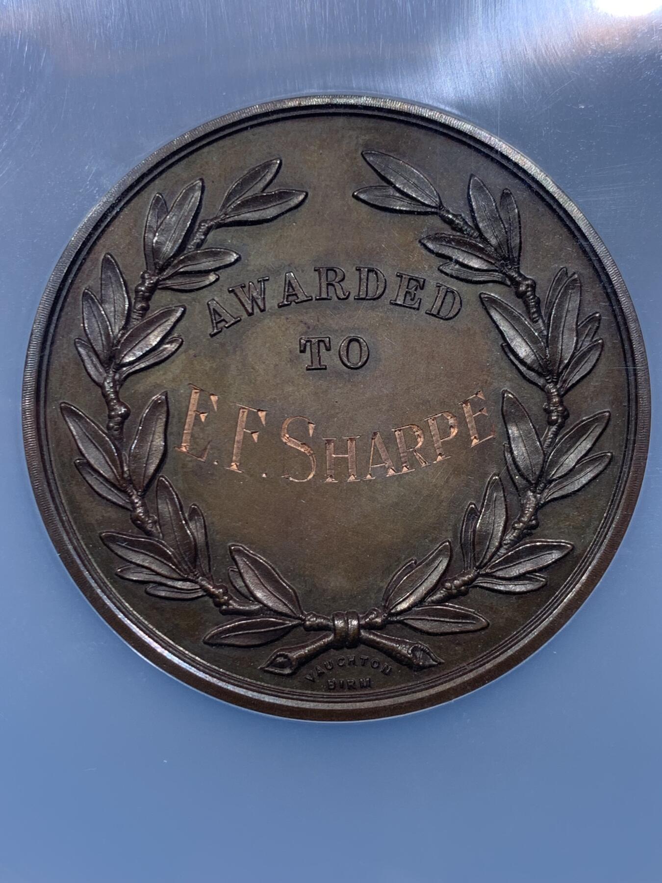 《竞宝斋》第476场 周日，周一 2场连拍 （全场包邮）欢迎送拍 NGC MS64BN 模型工程师铜章 51mm 加大加厚盒