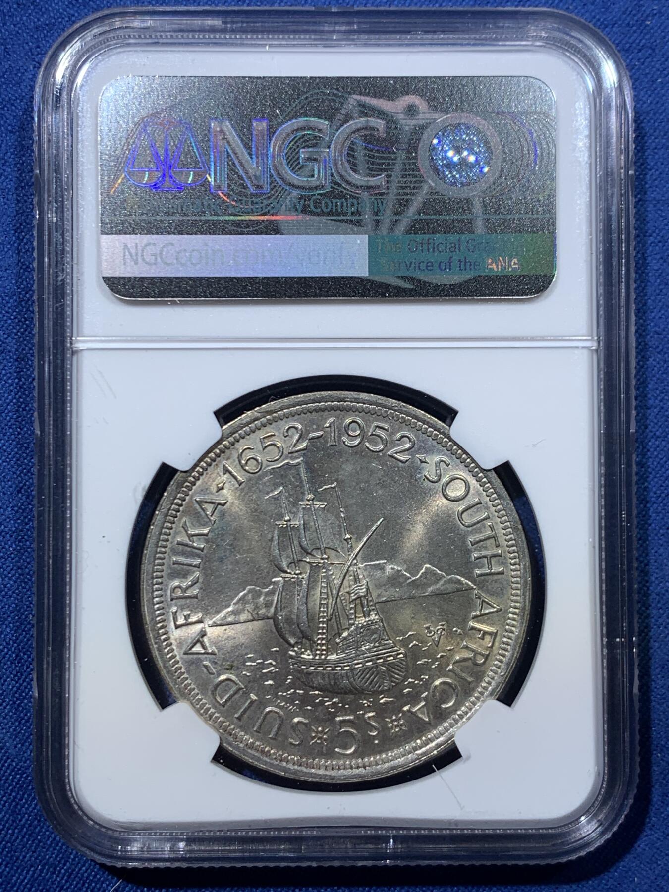 《竞宝斋》第476场 周日，周一 2场连拍 （全场包邮）欢迎送拍 NGC MS62 南非1952年发现开普敦建城300周年5先令银币