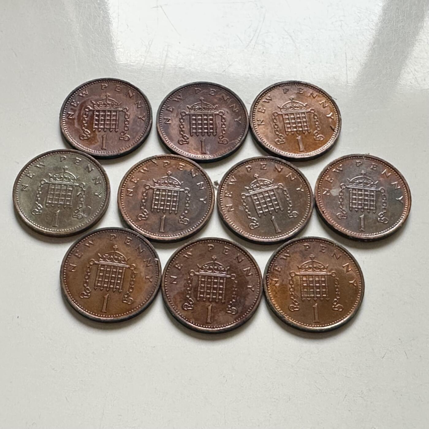 🌹外币初藏🌹🐯2026年第35场   每周二四六晚8️⃣点 接代拍 英国七十年代一便士10枚 好品 有PVC污染