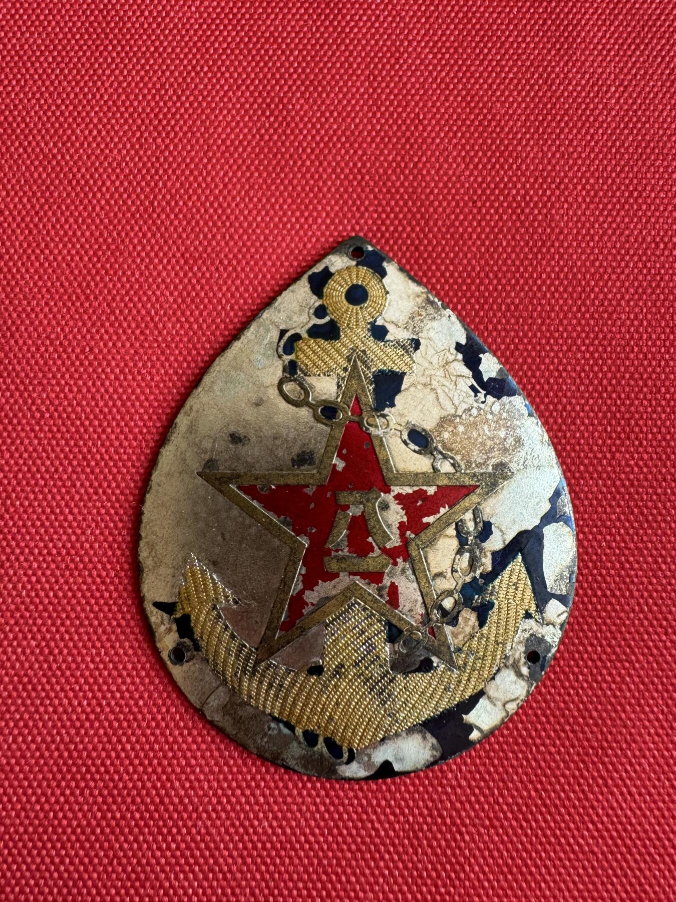 五哥徽章群   31号周二晚上八点4群联拍