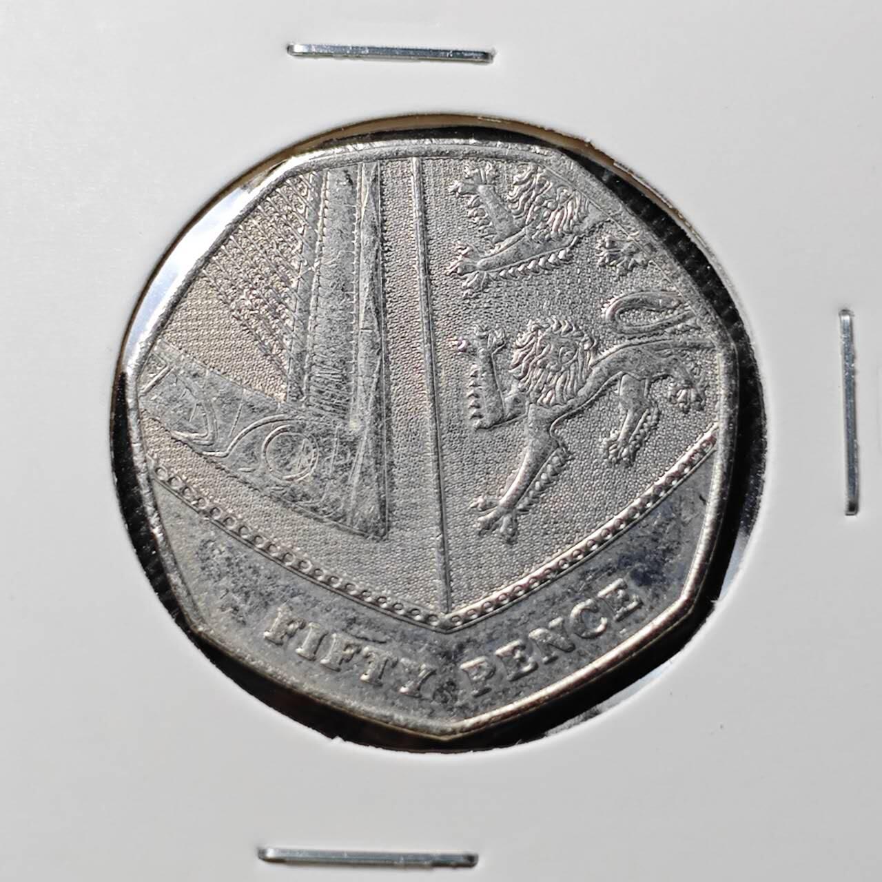 KK钱币收藏小铺  第412期 2月预留时间 周末发货 2013英国50便士 盾