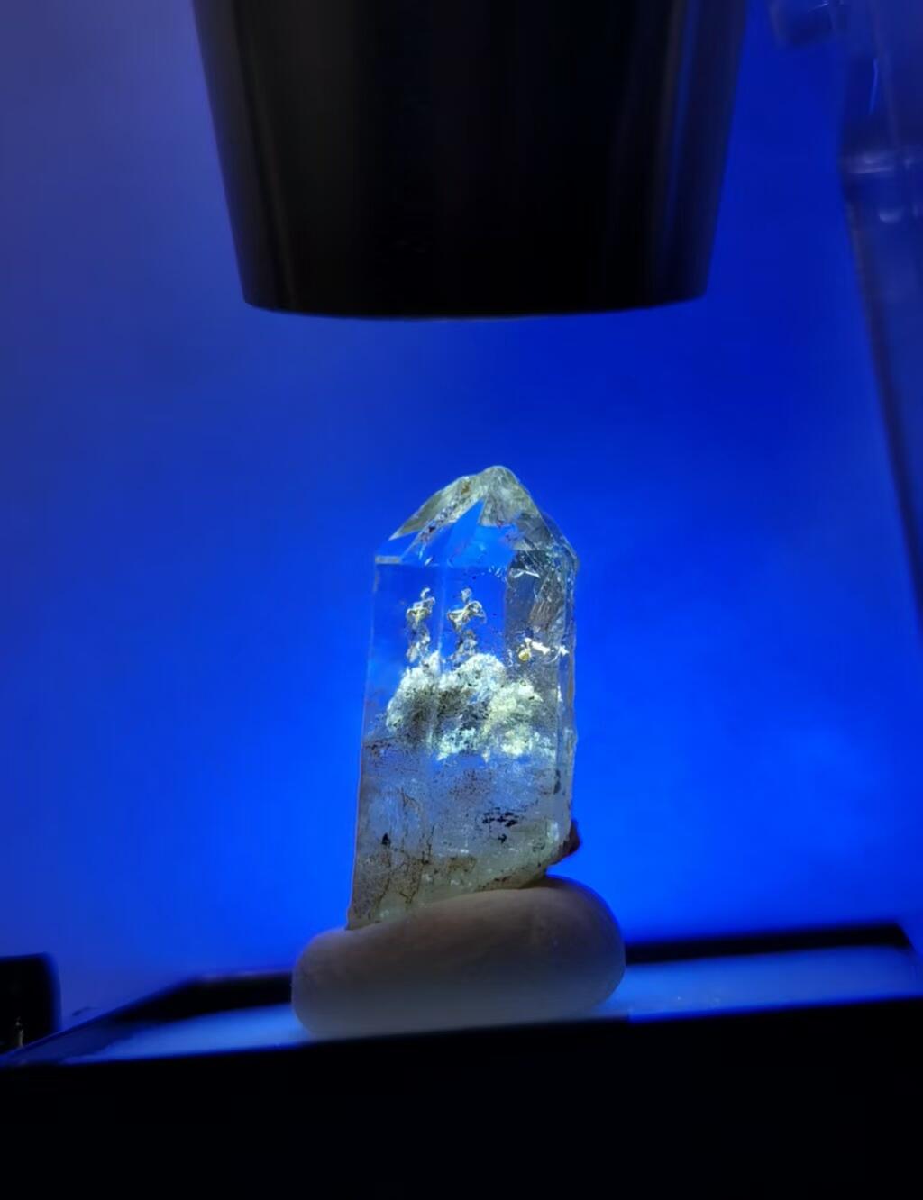 七河·水晶矿标化石杂件小拍（总第43期）（周四结标） 藏家出品 X739（1）  马达加斯加红泥油胆水晶原石 盒子矿   