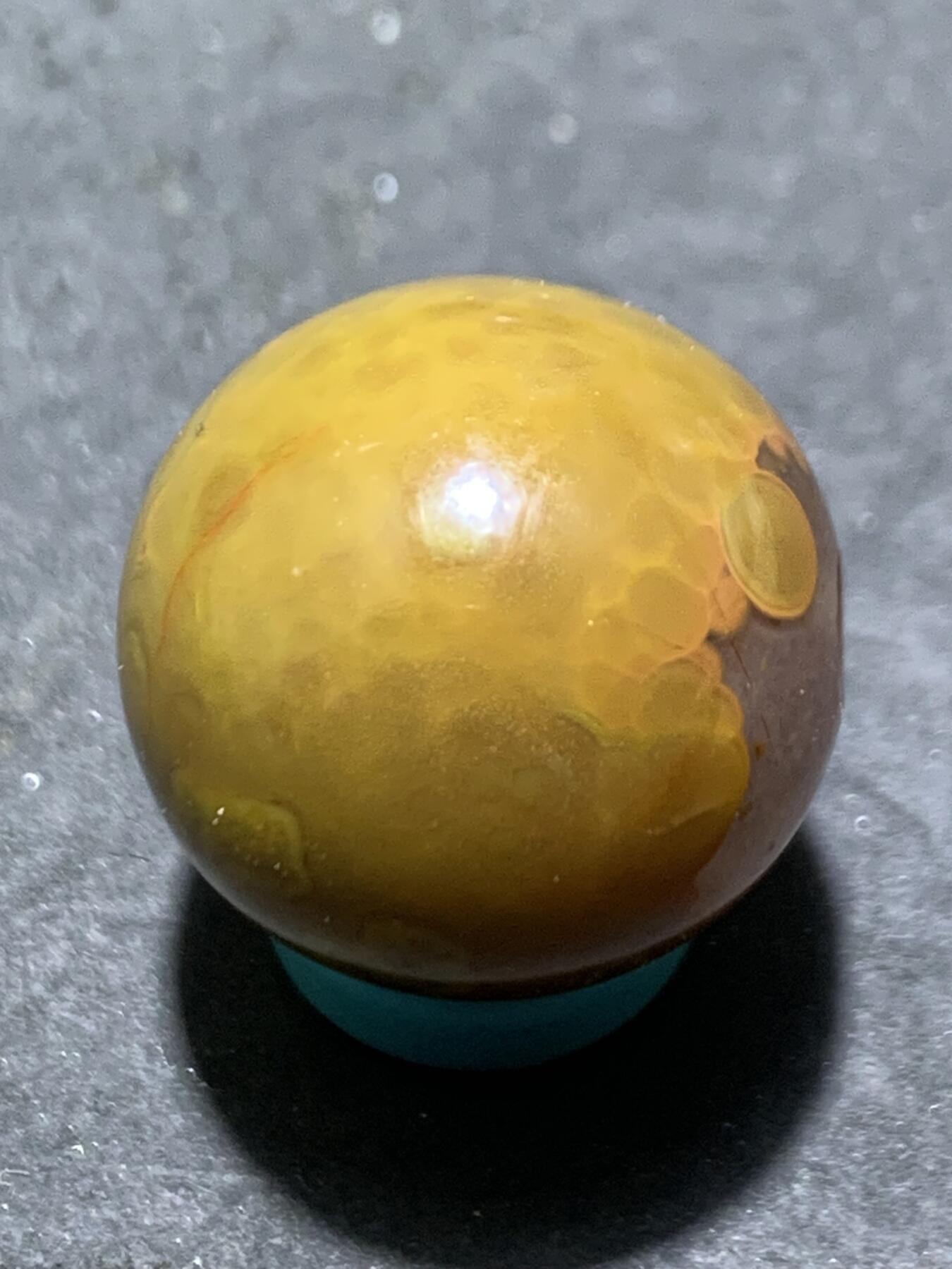 精美冰飘冻料草花纹战国红玛瑙圆珠一个