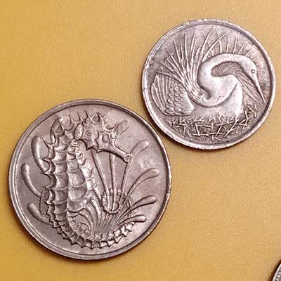 布加迪🐬～世界钱币(上海)🌾第 286 期 /  各国套币和散币 - 新加坡🇸🇬 2枚