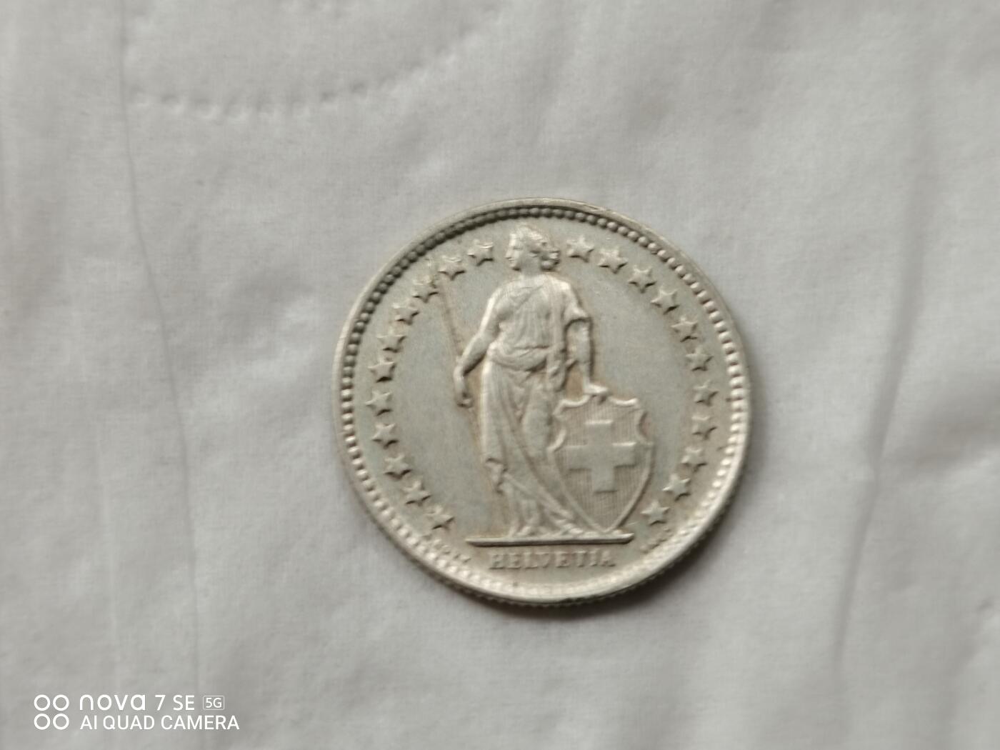 银币 1957年1/2法郎